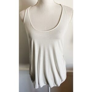 Wilfred • White Scoop Neck Tank Top